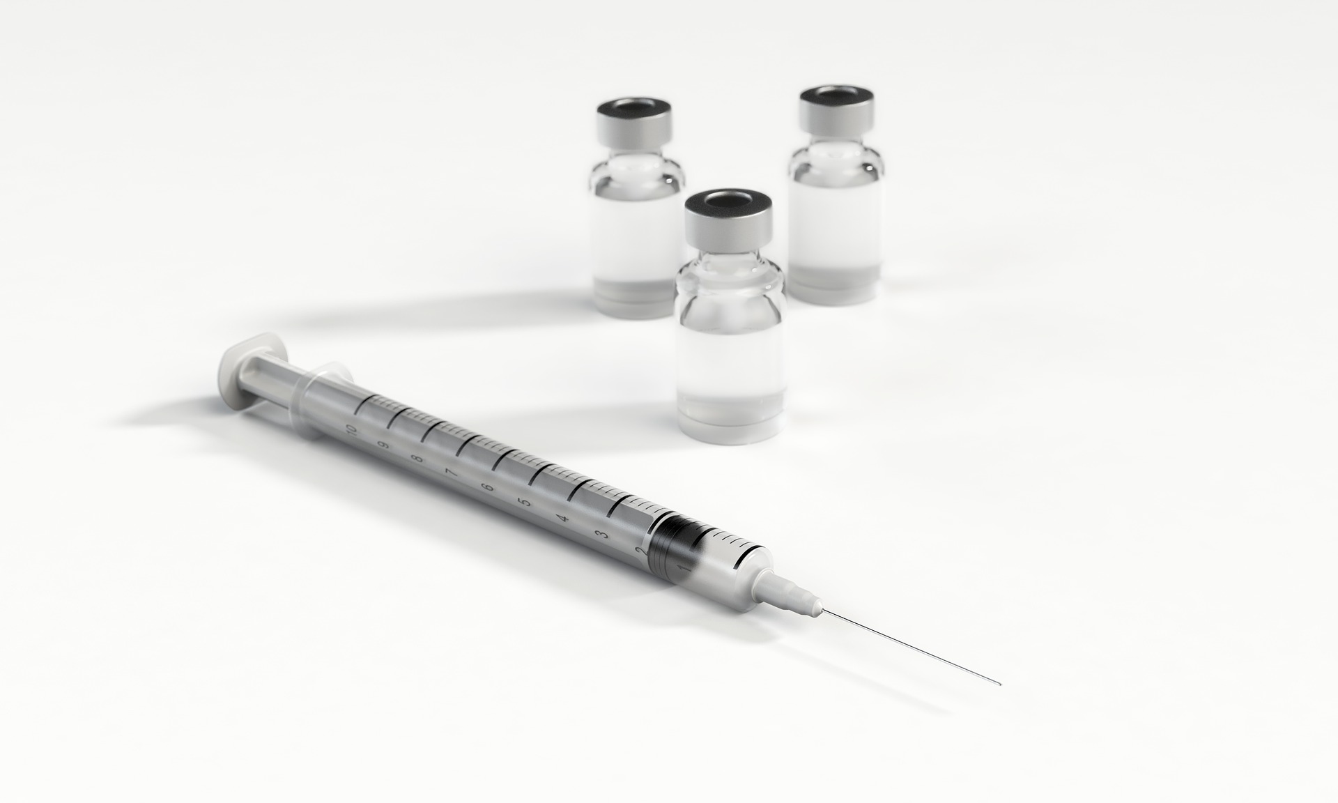 Sugerencias al aplicarse la vacuna de la gripe y la de Covid-19