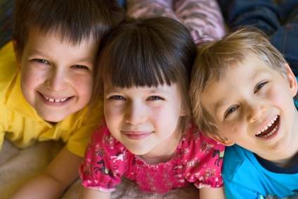 ¿Cómo fomentar el sentido de la amistad en los hijos?